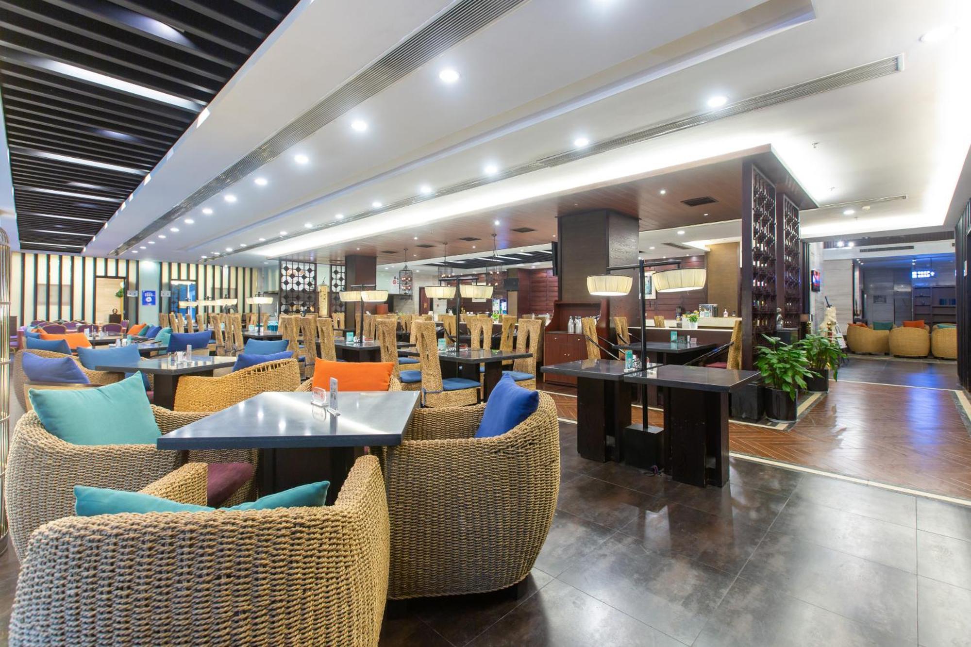 Ssaw Boutique Hotel Nanchang Bayi Square Экстерьер фото